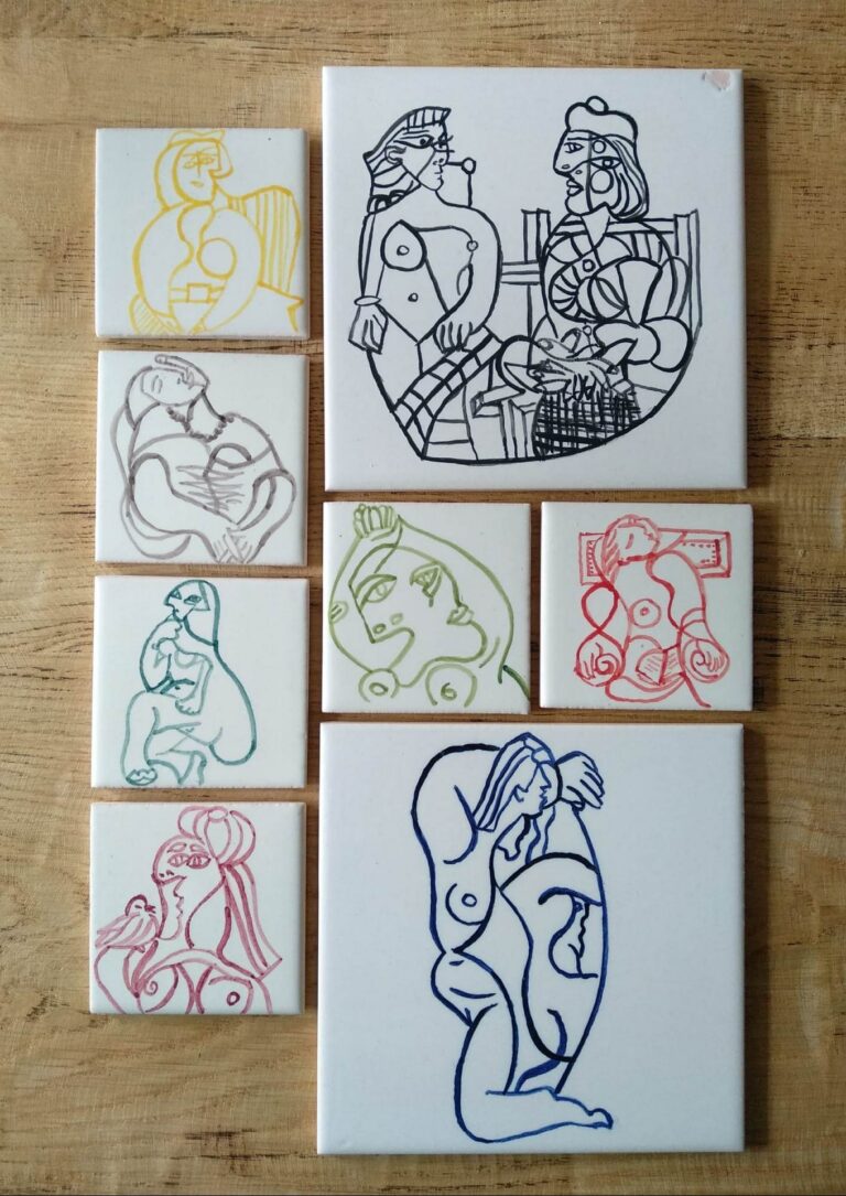dzieła sztuki malowane na ceramice -Kafle jednokolorowe z interpretacją portretów kobiet Picasso
