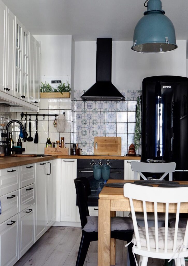 widok ogólny na kuchnię