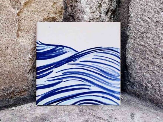 Morska fala na kafelku malowana