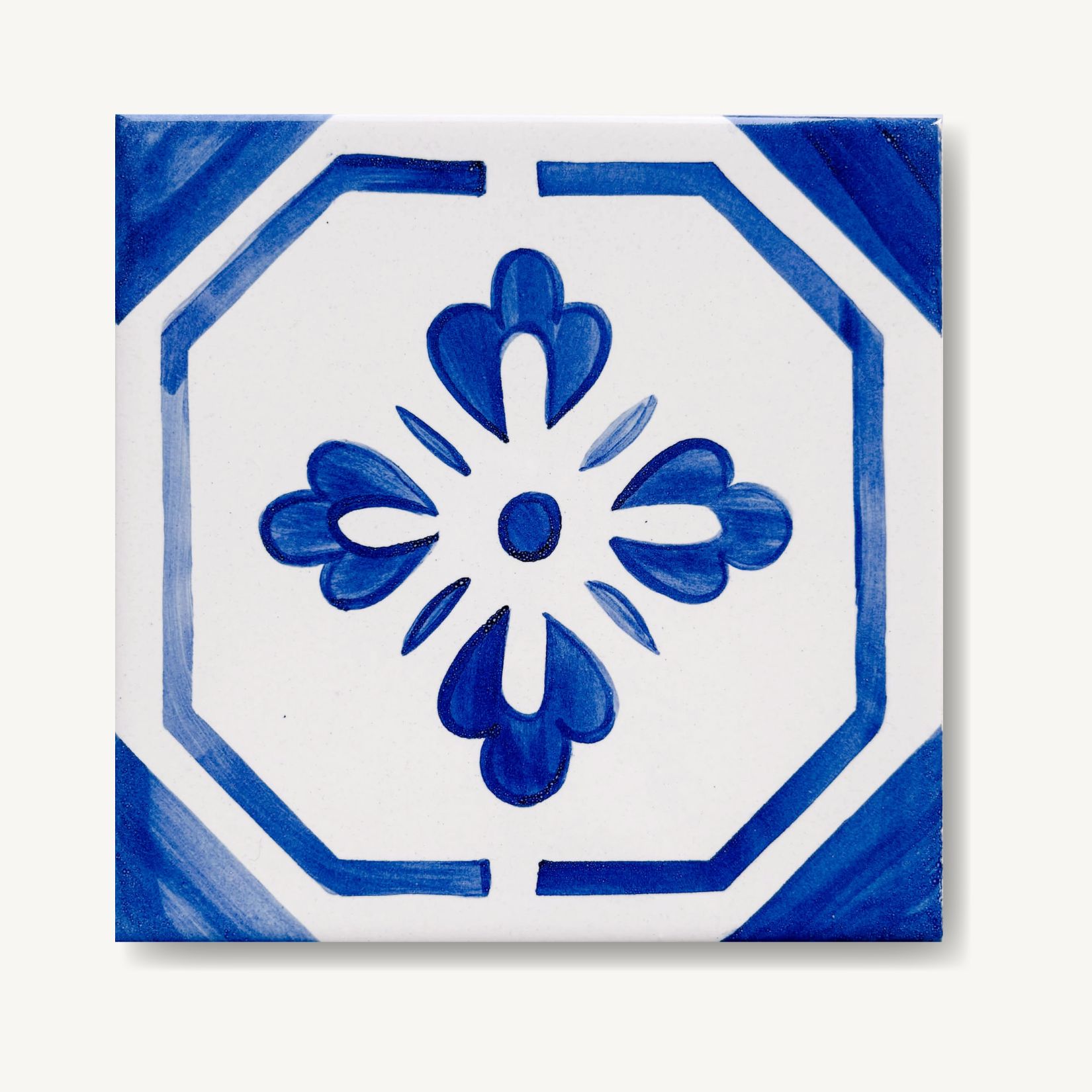 Pojedynczy kafelek ze wzorem Trevo, niebieski, ręcznie malowany