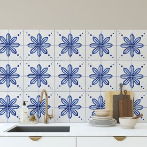 wizualizacja ściany kuchennej z kafelkami - kuchnia bez górnych szafek