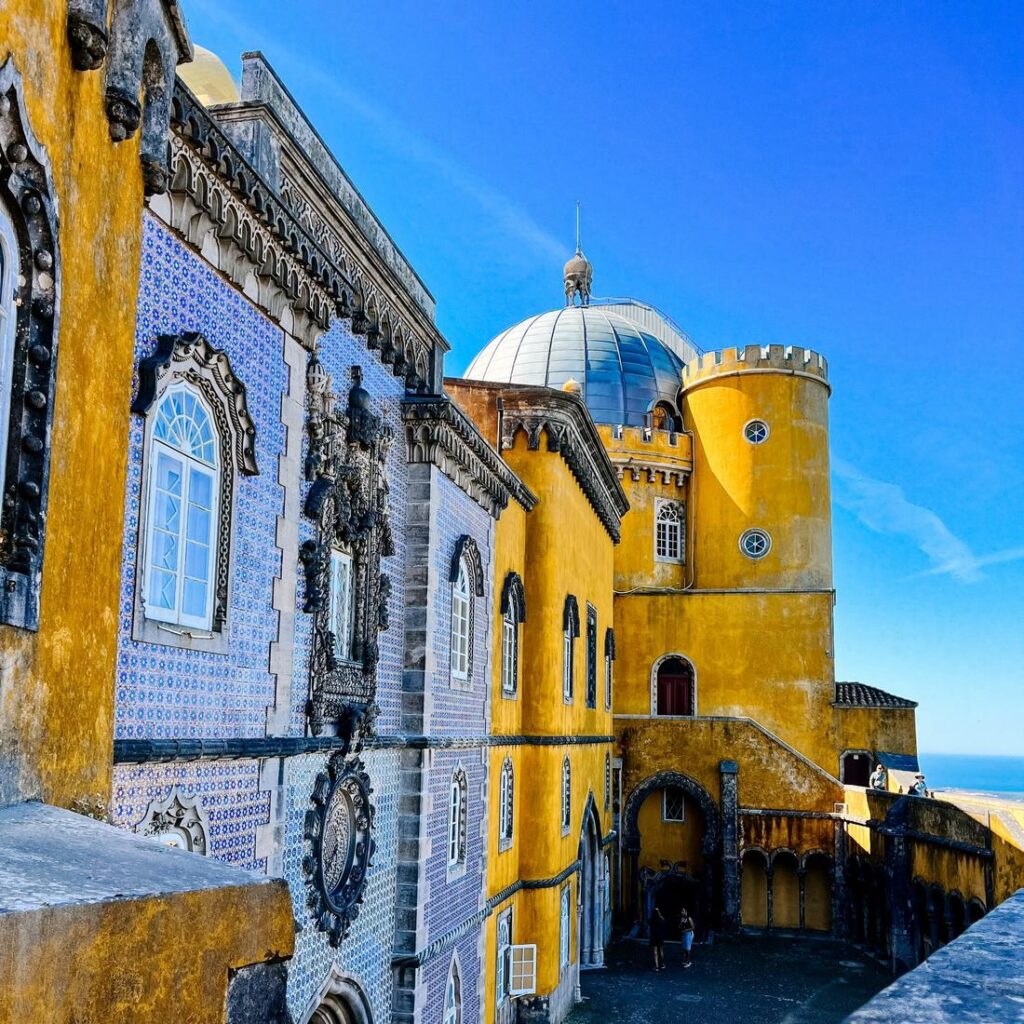 Z Pałacu Pena widać ocean!