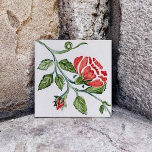 Kafelek z malowanym wzorem róży/goździka, czerwony