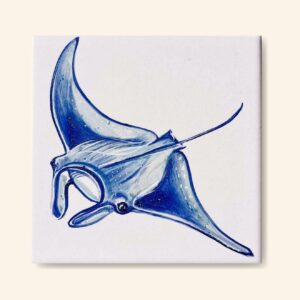 płaszczka kolorowa namalowana ręcznie na kafelku ceramicznym