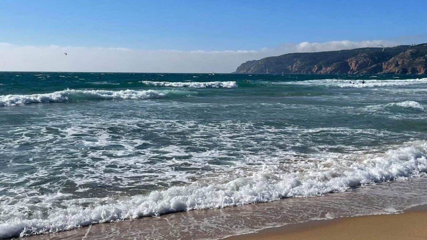 Wzburzony Atlantyk w Sagres